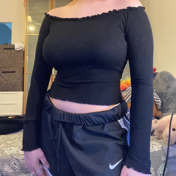 Garage off the shoulder long sleeve - Picture 3 of 3